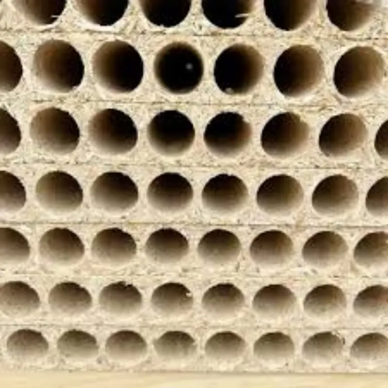 Tablero de aglomerado tubular de núcleo hueco